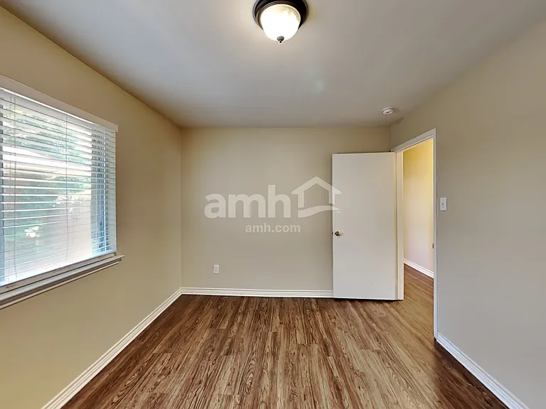 737 Oak Dale Ave — Photo 17
