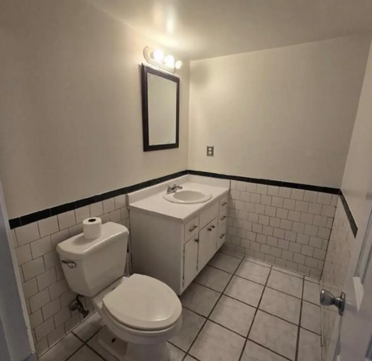 11100 Pennway Dr — Photo 4