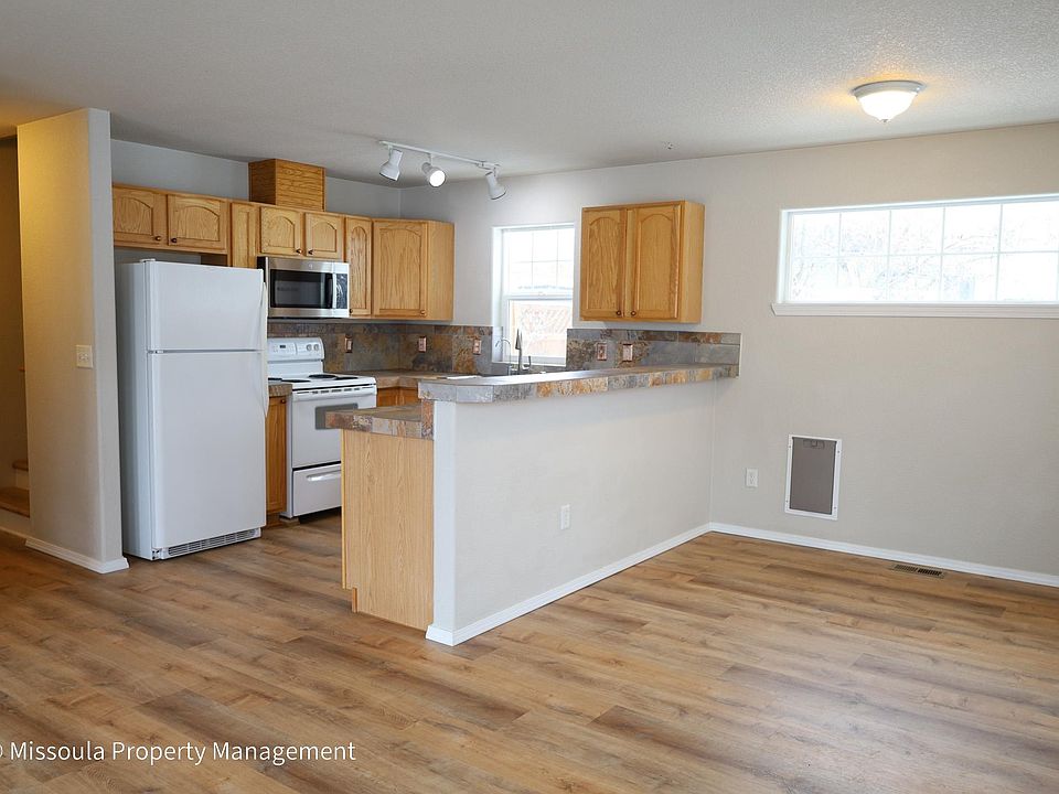 2nd image of 2125 Livingston Ave