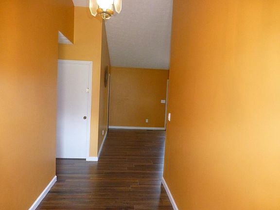 4th image of 949 Afton St