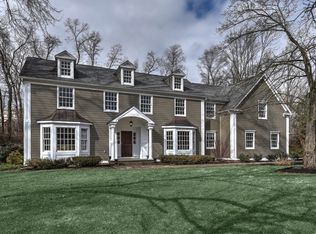 361 Grist Mill Dr, Basking Ridge, NJ 07920