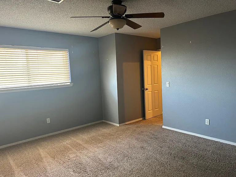 9750 Hefner Village Blvd — Photo 7