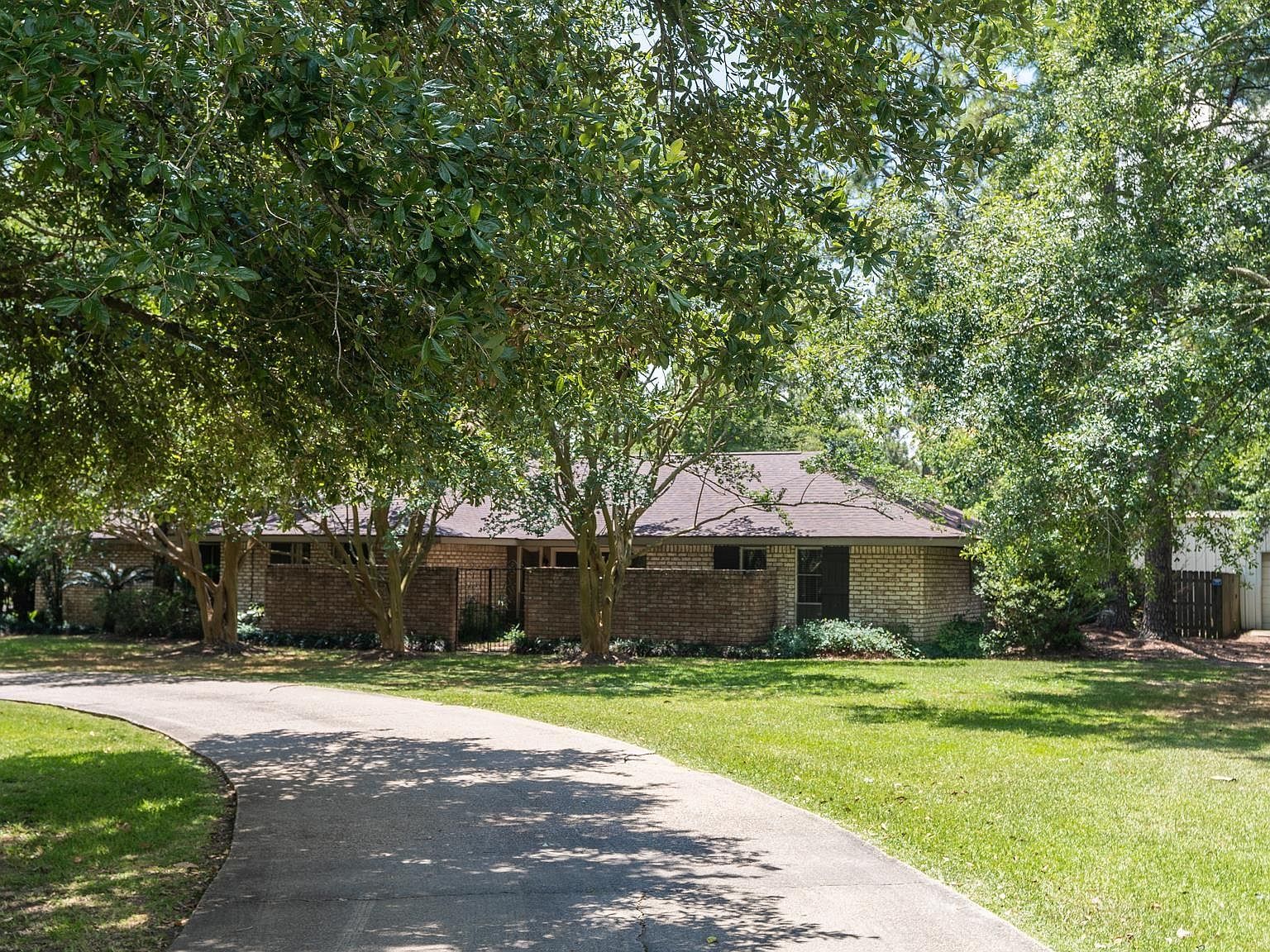 38085 State Highway 621 Hwy, Gonzales, LA 70737 MLS 2023009126 Zillow