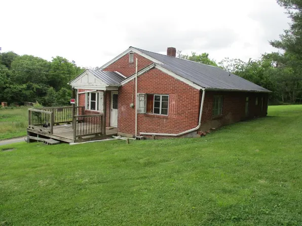 146 Paxton Ln, Marion, VA 24354