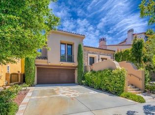 31 Climbing Vine, Irvine, CA 92603