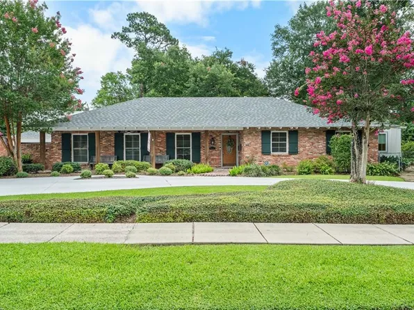 3631 S Lakeshore Dr, Baton Rouge, LA 70808