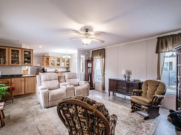 23 Kapote Drive, Norway, ME 04268