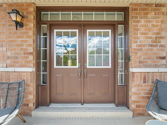 3rd image of 85 Maple Valley St
