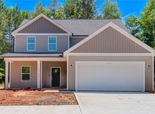 1548 S Peace Haven Rd, Clemmons, NC 27012