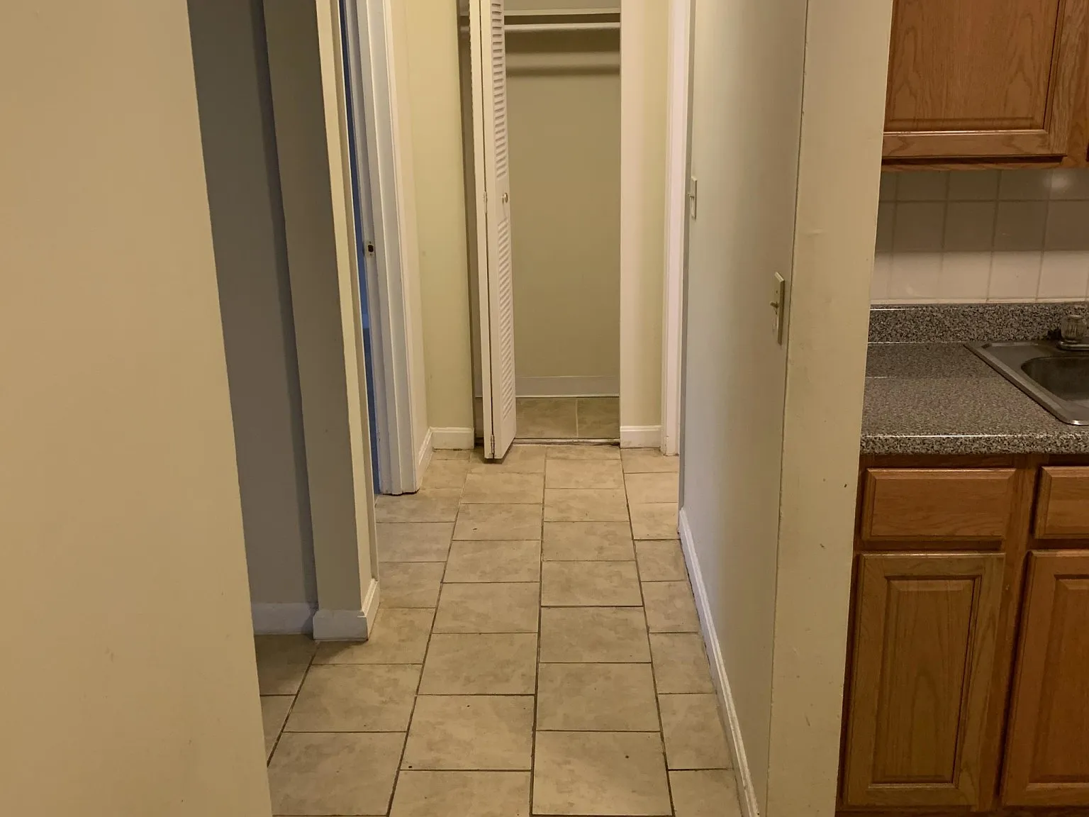 1 bed, 1.0 bath, 689 sqft, $1,675 — Photo 2