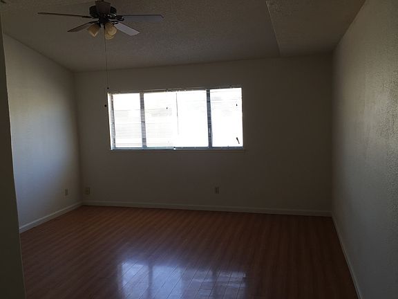 5th image of 7670 Valley Wood Dr