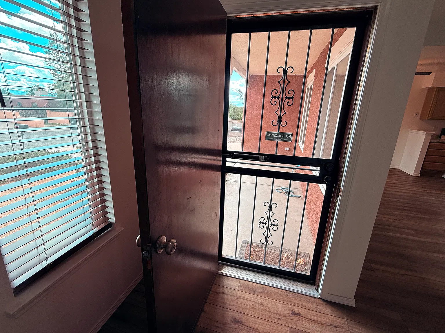 3 bed, 1071 sqft, $2,100 — Photo 3