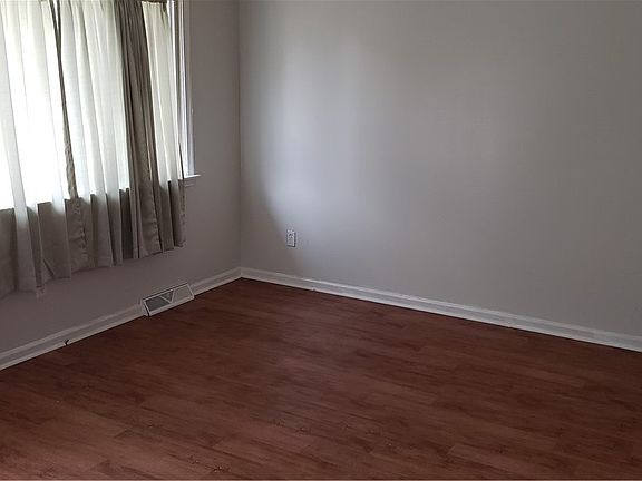 5th image of 6109 Gatesgreen Dr