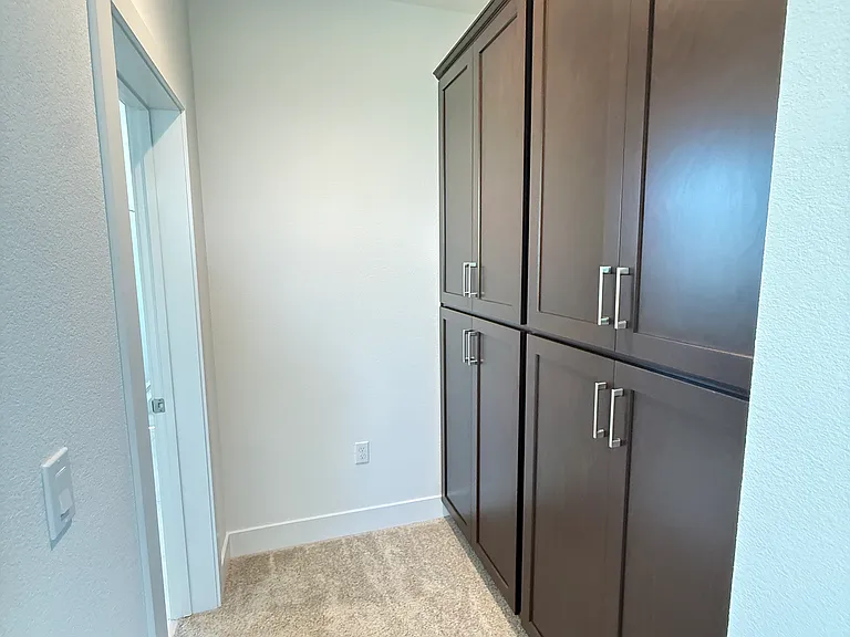 3022 Bosworth St — Photo 24