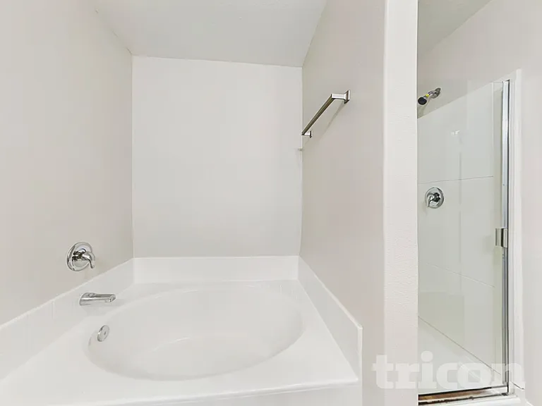 2437 Regatta Ln — Photo 9