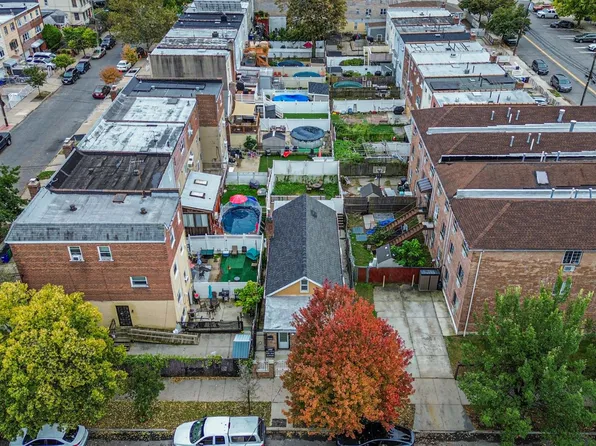 2738 Miles Avenue image 25 of 28