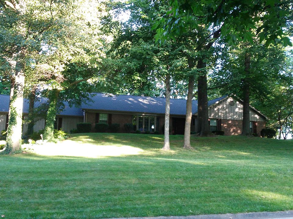 1st image of 4042 Wood Trce