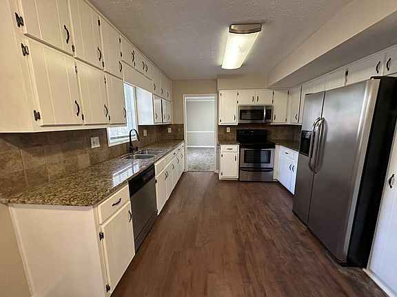 3rd image of 110 Terrace Tay