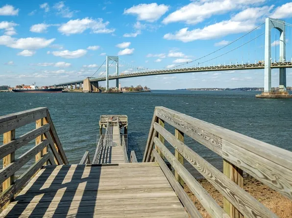 162-41 Powells Cove Boulevard image 26 of 35