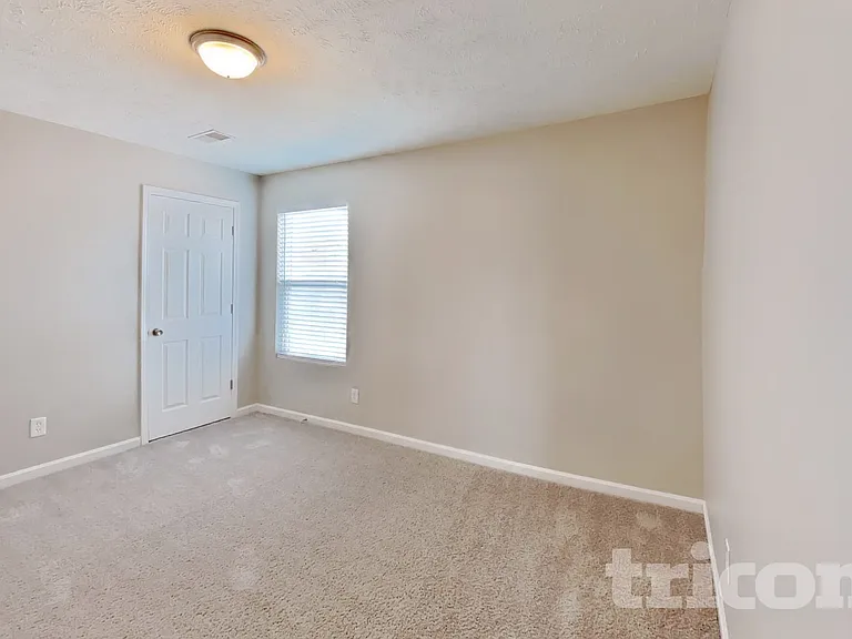 5004 Millpond Ct — Photo 12