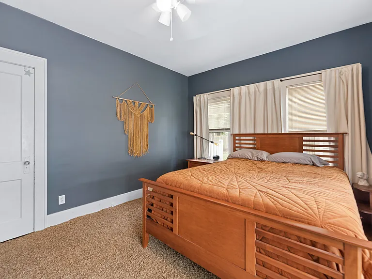 1221 N Perry Ave — Photo 14