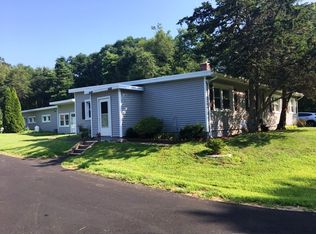 2 Osborne Ln APT 1, Woodbridge, CT 06525