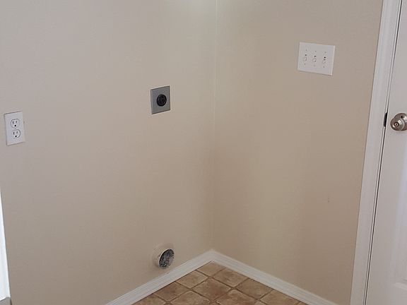 mudroom/laundry room