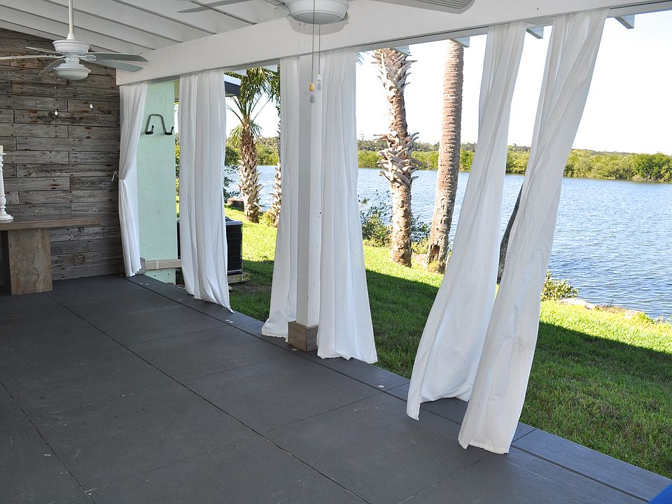 Breezy covered patio