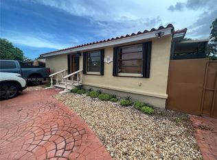 10 E 44th St #1, Hialeah, FL 33013