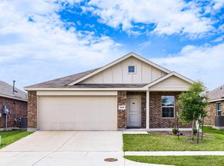 2305 Mobile Dr, Ennis, TX 75119