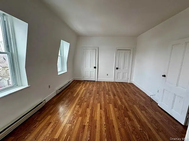 Building Photo - 9 Grand St #3
