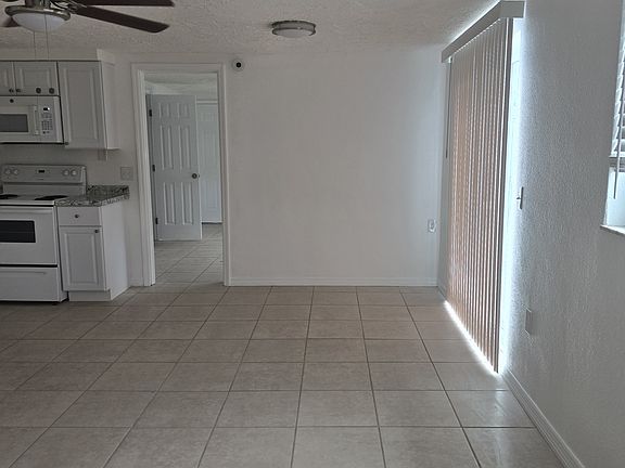 4th image of 9804 Hidden Ln #2