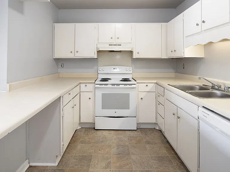 High Meadows Apartments — Photo 67