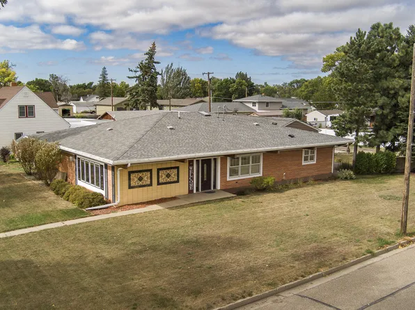 301 4th Ave NE, Hazen, ND 58545