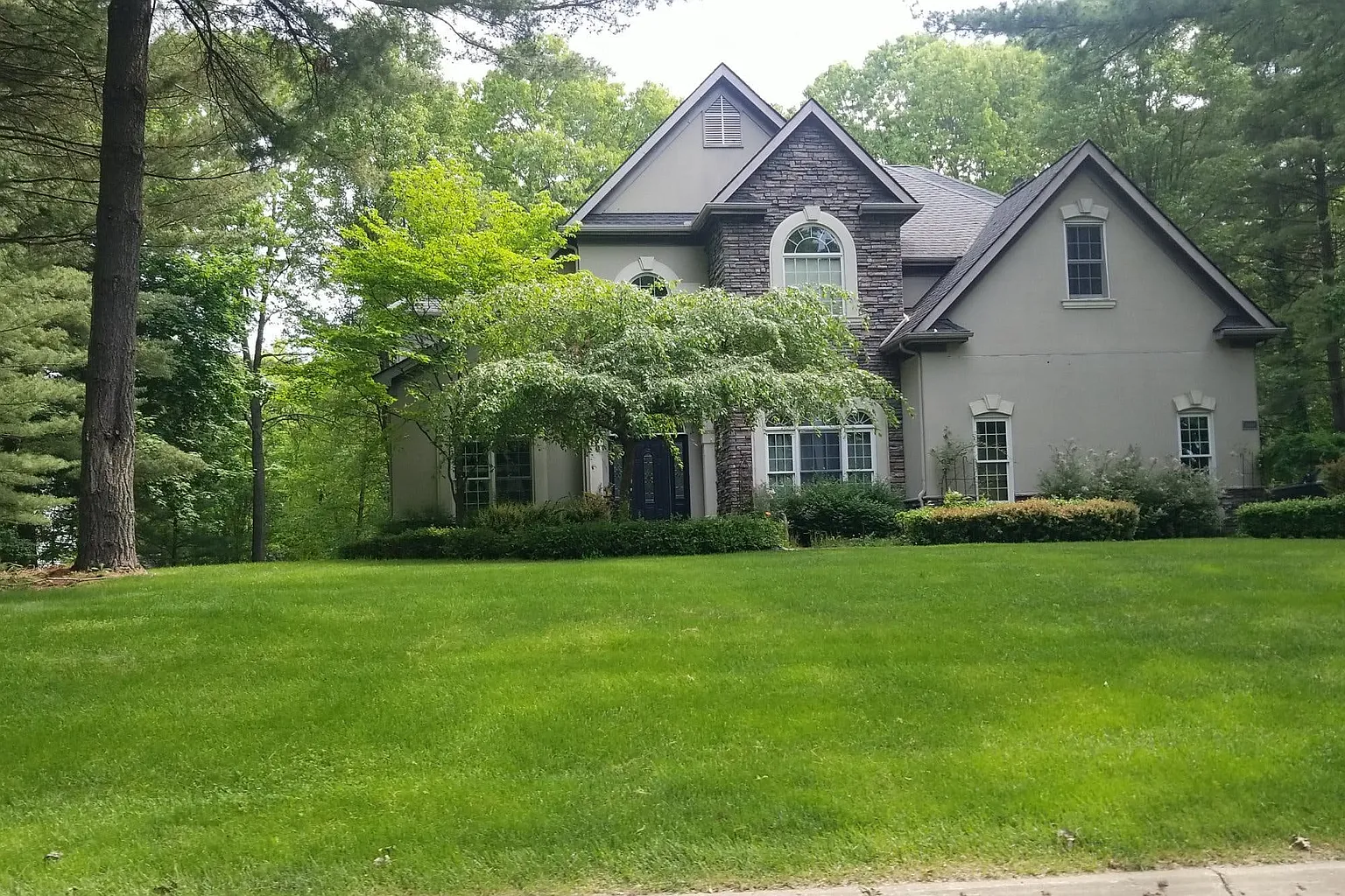 11407 Ridge Rd photo 1