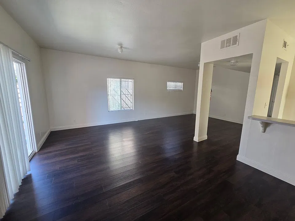 2326 Thurman Ave