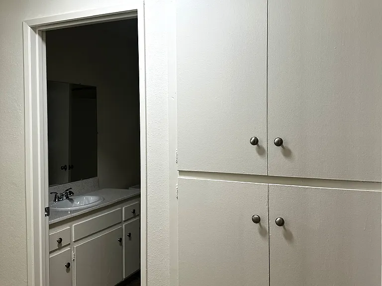 Garden View Apartments — Photo 46