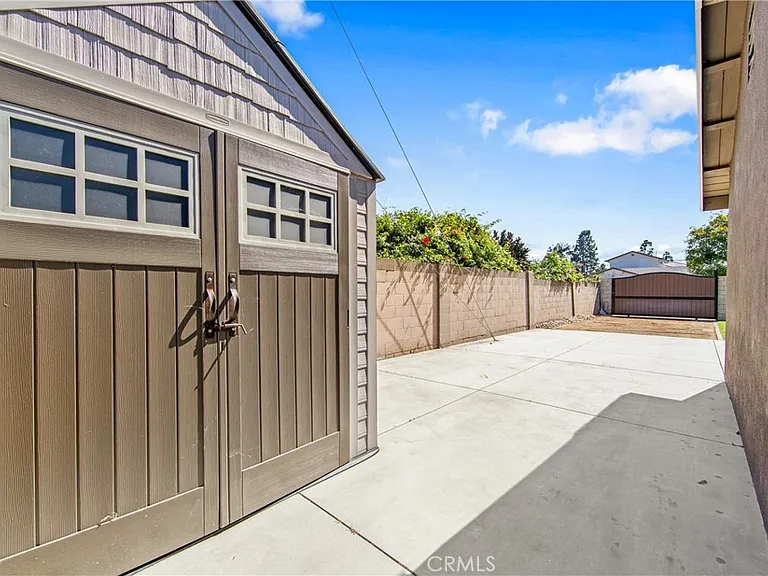 5892 Meadowlark Dr — Photo 38