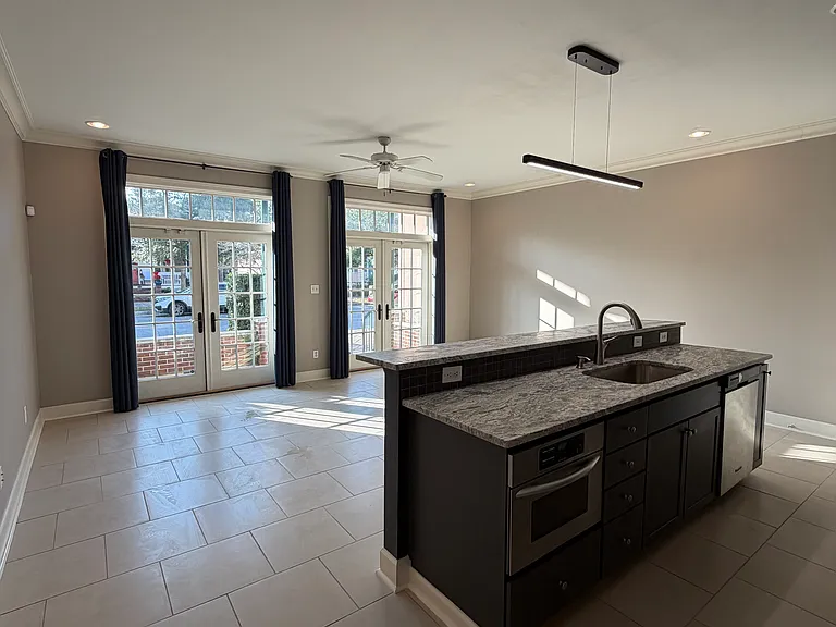108 Alcaniz St #108 — Photo 6