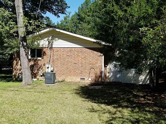 3rd image of 5515 Ponderosa Dr