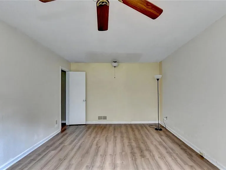 268 Allen Ct SW — Photo 44