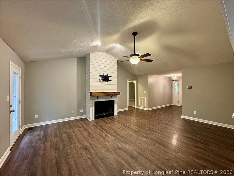 200 Horseshoe Dr — Photo 8