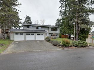 12822 130th Ave NE, Kirkland, WA