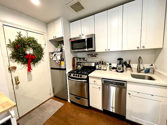 2nd image of 339 1st Ave APT 2R