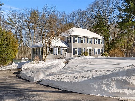 2nd image of 224 Raleigh Tavern Ln