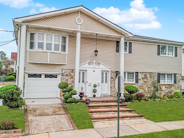 96 Paulding Ave, Staten Island, NY 10314