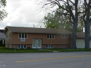 1019 Avenue D, Gothenburg, NE 69138