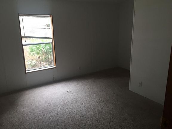 5th image of 17269 NE 37th Ln