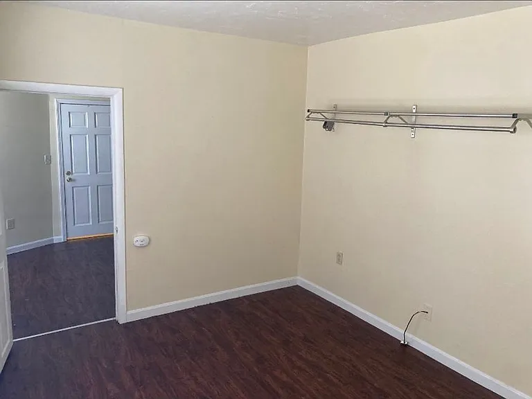 125 S McDonald St #11 — Photo 2