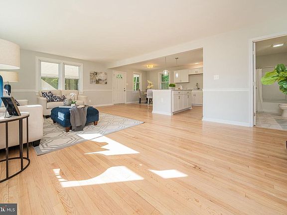 5th image of 6411 Nelson Dr